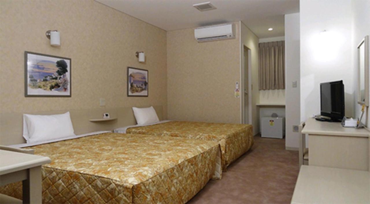 Family Lodge Hatagoya Kofu Isawa Fuefuki Eksteriør billede